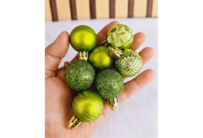 BOTE CON 30 ESFERITAS NAVIDEÑAS MOD# TS-30L-30E, TS-30L-30A O TS-30LDC-30