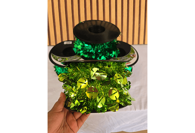 20 MTS ROLLO DE ESCARCHA VARIOS COLORES  Y MODELOS🎄🥳🎅🏻✨