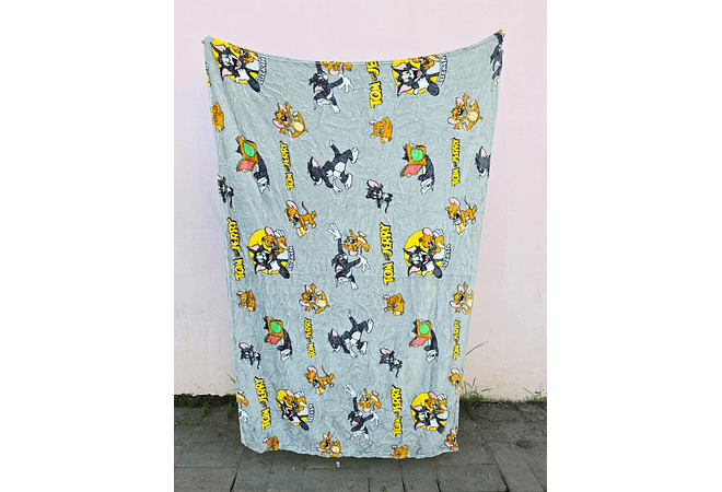 TOM Y JERRY/PELUCHE CON FRAZADA MOD# 328ABK O 328ABJ