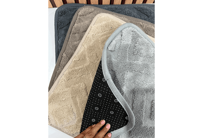 TAPETE SUAVE ESTILO ROMBOS 60 X 39CM  MOD# T-30111