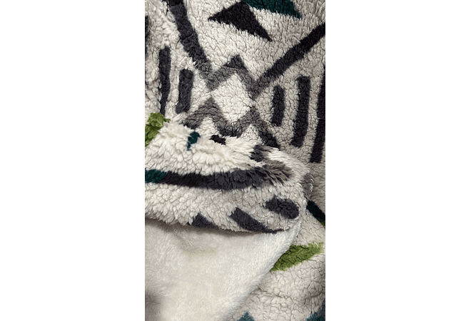 COBIJA ABORREGADA PREMIUM INDIVIDUAL DISEÑO BOEMIO AL AZAR 230 X 150CM MOD# T30368 (AGREGAR BOLSA)
