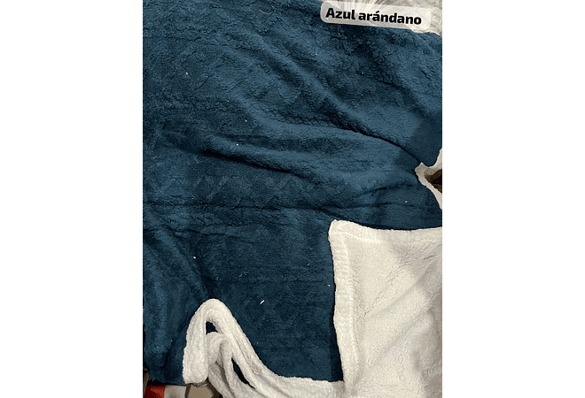 COBERTOR ABORREGADO MATRIMONIAL DISEÑO TRENZADO 190 CM X 220 CM MOD# T-30341 (AGREGAR BOLSA)