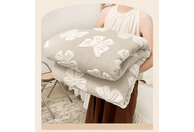 COBIJA ABORREGADA  MATRIMONIAL 1.8 × 2M CON RELIEVE DE MOÑOS MODELO #T-30425