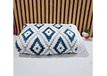 COBERTOR QUEEN SIZE DE 2 X 2.2M DISEÑO ROMBOS MOD# T-30607 (AGREGAR BOLSA)