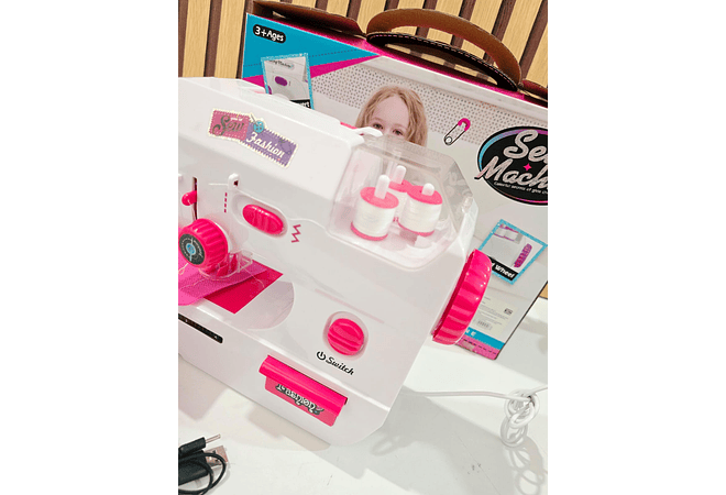 JUGUETE MÁQUINA DE COSER PARA NIÑAS (BLANCA-ROSA) MOD# 7803