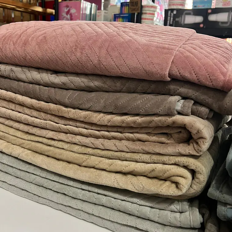 JUEGO DE COLCHA PARA CAMA + 2 FUNDAS PARA ALMOHADA  TAMAÑO QUEEN SIZE 2.2 x 2.3M MOD #T-30535 6