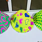 DOCENA DE SOMBREROS, CORBATA,MOÑO YANTIFAZ PARA FIESTA /COLORES NEON  🥳 🎉 👔🎩 - Miniatura 2