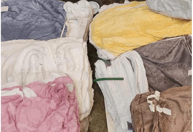 COBIJA ABORREGADA 180x200CM RELIEVE MARIPOSA MOD#20006