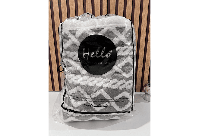 COBIJA ABORREGADA MATRIMONIAL (DISEÑO TRENZADO)200 CM X 180 CM MOD# T-30424 (AGREGAR BOLSA)