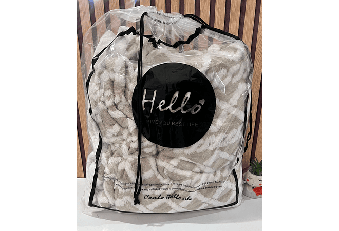 COBIJA ABORREGADA MATRIMONIAL (DISEÑO TRENZADO)200 CM X 180 CM MOD# T-30424 (AGREGAR BOLSA)