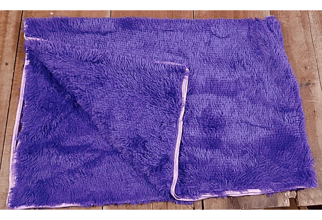 ALFOMBRA DE PISO 1.30CM X 1.90CM DE PELO ALTO