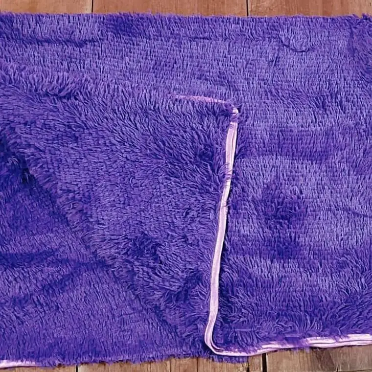 ALFOMBRA DE PISO 1.30CM X 1.90CM DE PELO ALTO 7