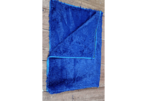 ALFOMBRA DE PISO 1.30CM X 1.90CM DE PELO ALTO