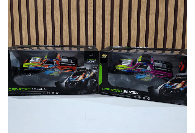 CARRO TODO TERRENO ROAD SERIES CON CONTROL REMOTO MOD# KL224044🕹️