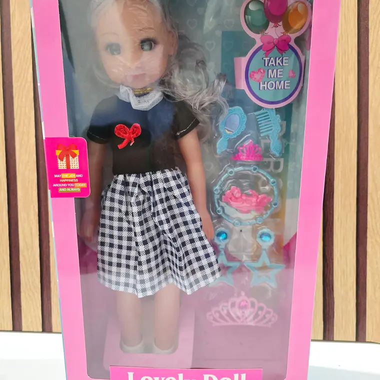 MUÑECA GRANDE LOVELY DOLL CON ACCESORIOS Y SONIDO (AL AZAR) MOD# 6