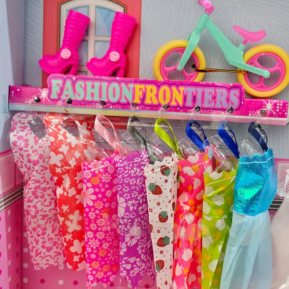 BARBIE CON BICI Y ACCESORIOS (AL AZAR) MOD# GTS636  5