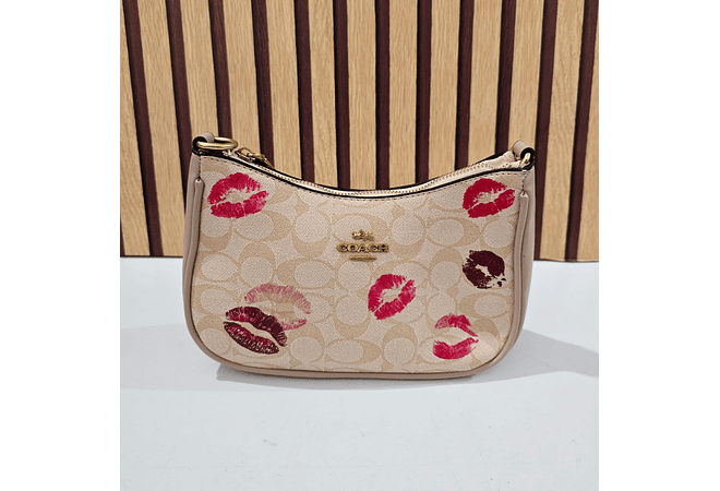 COMBO DE CROSS BODY + MONEDERO IMITACIÓN COACH MOD# LCC-302