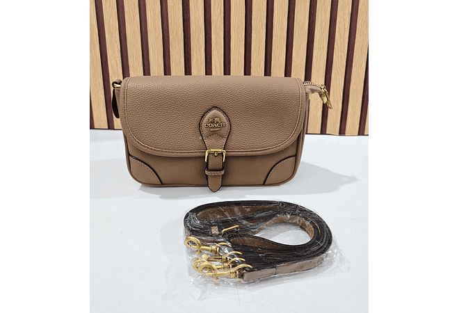 CROSS BODY IMITACIÓN COACH MOD# LCC-279