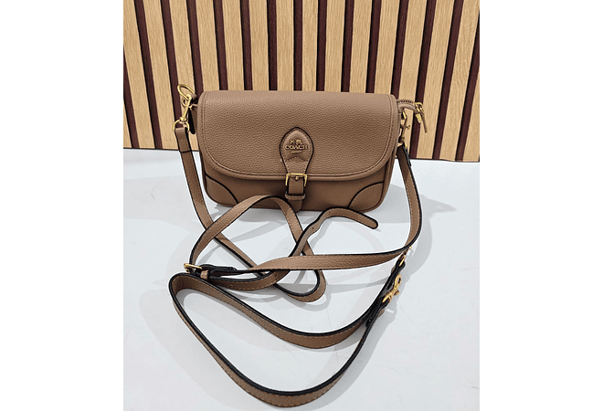 CROSS BODY IMITACIÓN COACH MOD# LCC-279