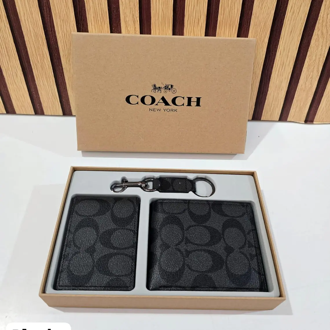 SET DE CARTERA + TARJETERO + LLAVERO IMITACIÓN COACH MOD# CHC-005 REINGRESO  5