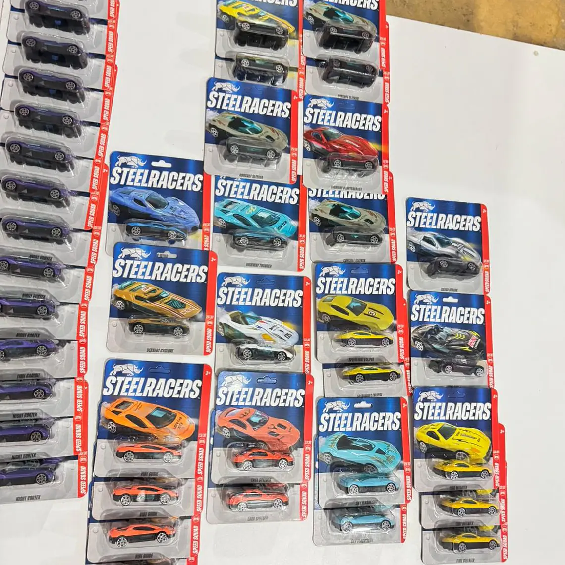 CARRITOS  A ESCALA, COLECCIONABLES (AL AZAR) MOD #TEE00000-  1