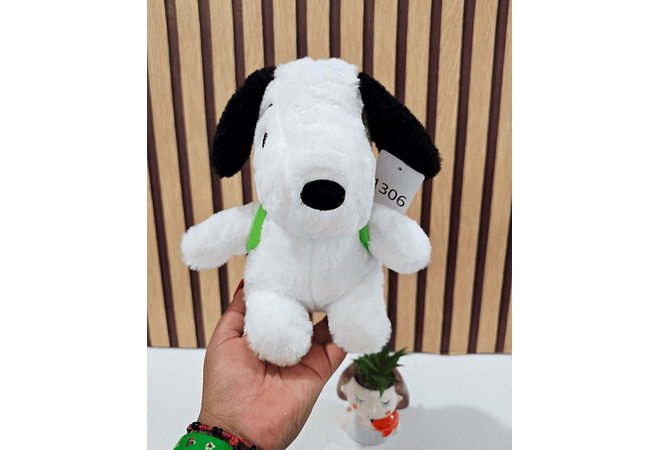 PELUCHE SNOOPY BLANCO PEQUEÑO MOD# 1306