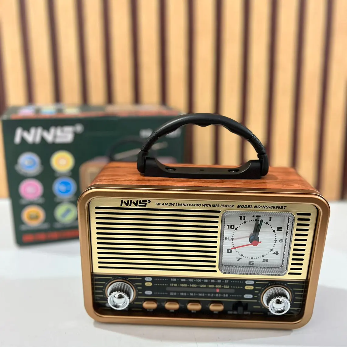 BOCINA RADIO CON RELOJ /VITAGE MOD# NS-8898BT📻 2