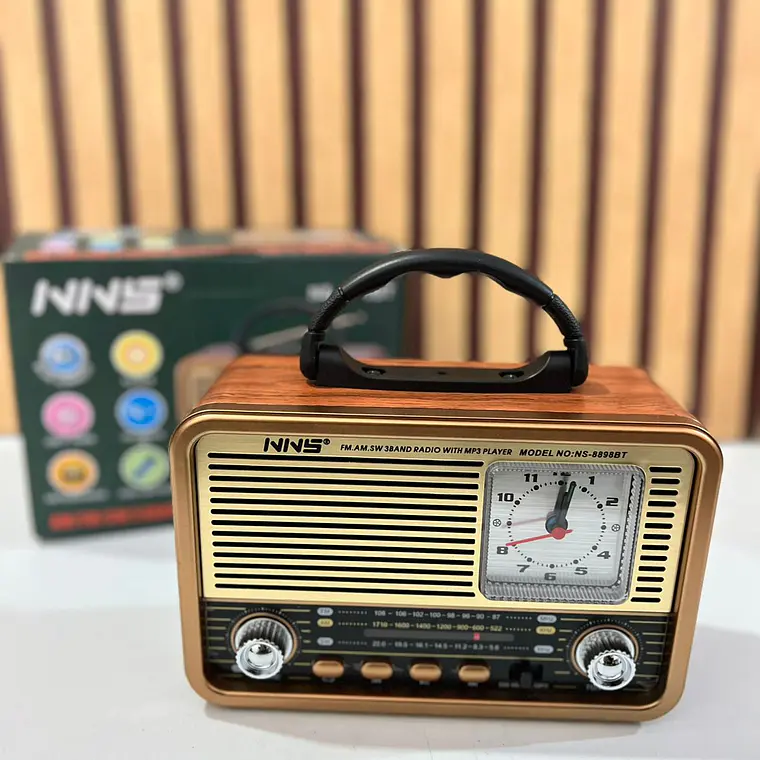 BOCINA RADIO CON RELOJ /VITAGE MOD# NS-8898BT📻 2