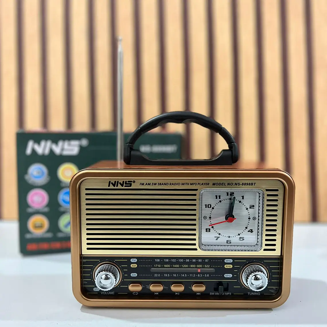 BOCINA RADIO CON RELOJ /VITAGE MOD# NS-8898BT📻 3
