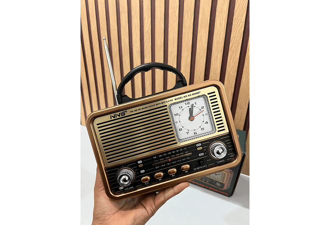 BOCINA RADIO CON RELOJ /VITAGE MOD# NS-8898BT📻