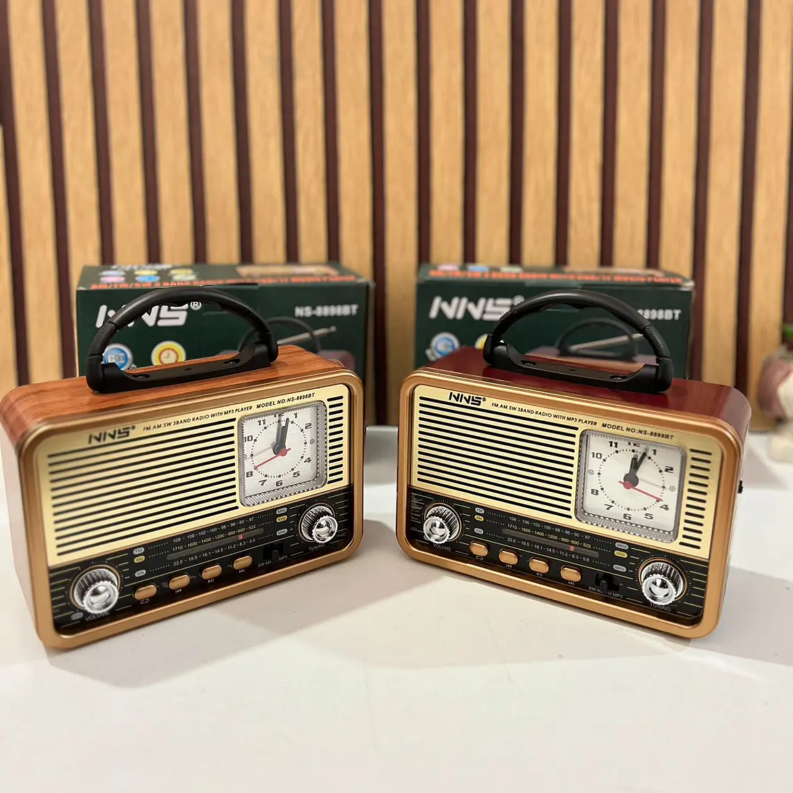 BOCINA RADIO CON RELOJ /VITAGE MOD# NS-8898BT📻 8