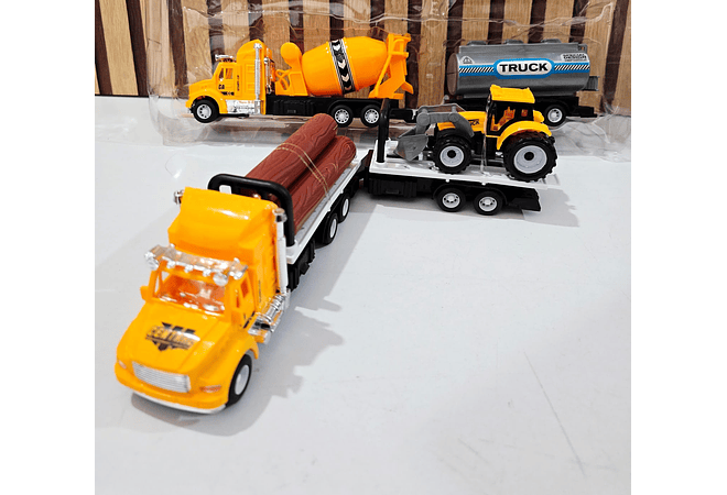 JUEGO DE 3 CAMIONES DE CARGA MOD# 9912-60 Y 9915-60