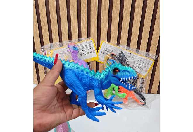 BOLSA CON 3 DINOSAURIOS MEDIANOS MOD# VR-NBC1010