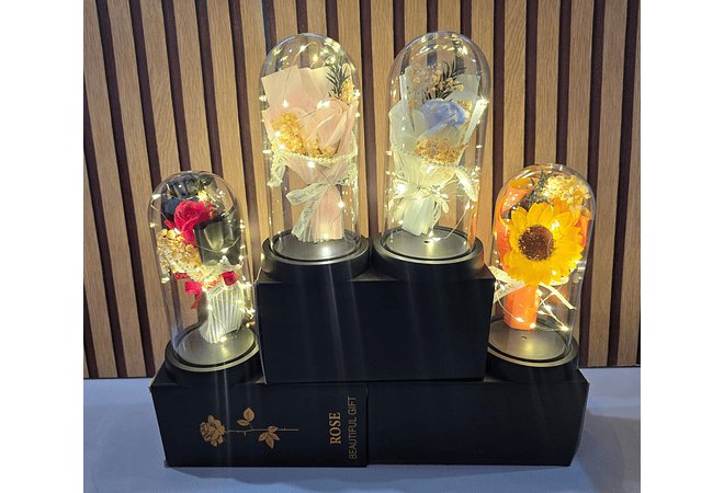 🌻CÚPULA CON ROSA ETERNA DE JABÓN Y LUZ LED MOD# 182 (cajita negra)