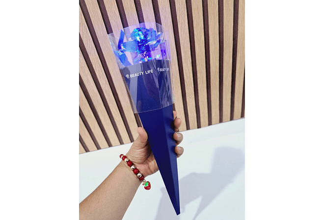 🌻PAQ DE 3 ROSAS ETERNAS CON LUZ LED COLORES TORNASOL MOD# 183 (AL AZAR)🌹