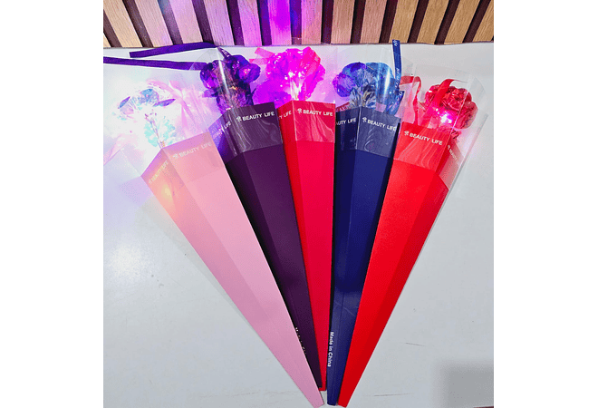 🌻PAQ DE 3 ROSAS ETERNAS CON LUZ LED COLORES TORNASOL MOD# 183 (AL AZAR)🌹