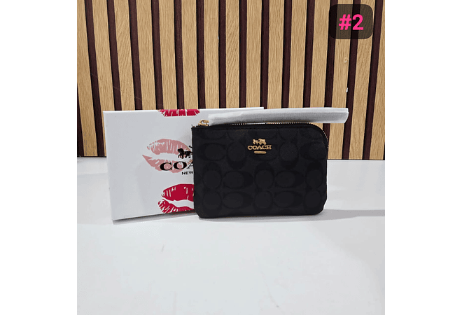 MONEDERO IMITACIÓN COACH VARIOS DISEÑOS MOD# BH008 (CON CAJITA)