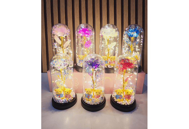 CÚPULA CON ROSA ETERNA COLORES TORNASOL CON LUZ LED (OSITO)  MOD# 185