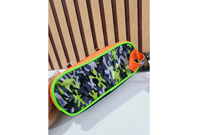 LAPICERA JURASSIC WORLD VERDE MOD# 174535