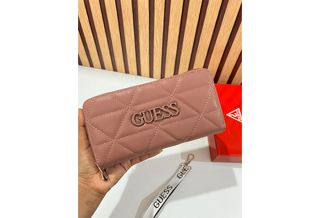 CARTERA PARA DAMA DOBLE CIERRE IMITACIÓN GUESS CAJITA ROJA MOD# GQ-117