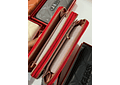 CARTERA PARA DAMA DOBLE CIERRE IMITACIÓN GUESS CAJITA ROJA MOD# GQ-119