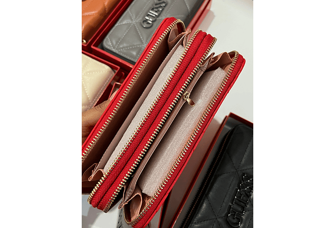 CARTERA PARA DAMA DOBLE CIERRE IMITACIÓN GUESS CAJITA ROJA MOD# GQ-119