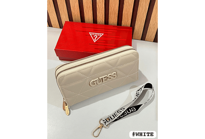 CARTERA PARA DAMA DOBLE CIERRE IMITACIÓN GUESS CAJITA ROJA MOD# GQ-119