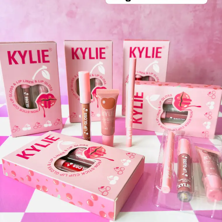 SET DE GLOSS KYLIE MOD# SET12 🍒 💋 1