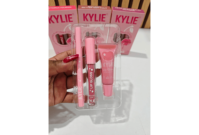 SET DE GLOSS KYLIE MOD# SET12 🍒 💋