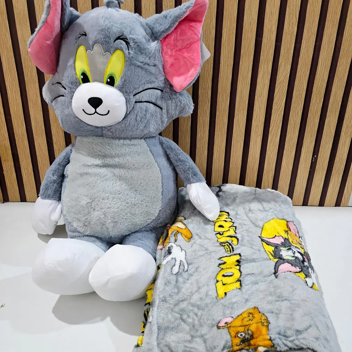 TOM Y JERRY/PELUCHE CON FRAZADA MOD# 328ABK O 328ABJ 6