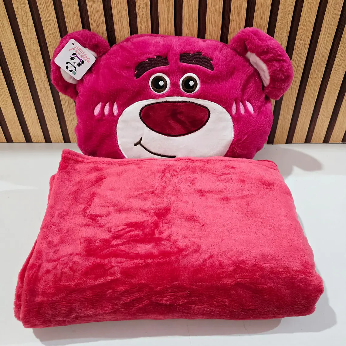 ALMOHADA CON FRAZADA DISEÑO LOTSO MOD# 328YD 1