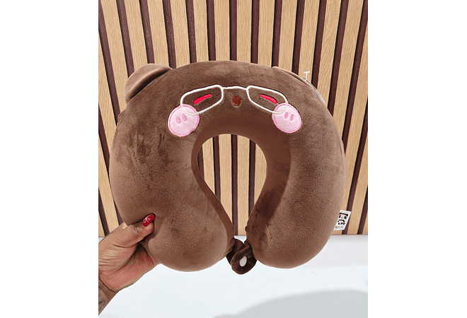 COJIN VIAJERO PARA CUELLO CAFE CERDITO MOD# 328AEF