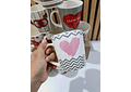 TAZAS DE CERÁMICA 350ML DISEÑO CORAZON  (AL AZAR) MOD# V CORTO 24QR581, 574 O 573🥰🌹