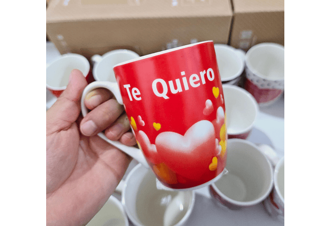 TAZAS DE CERÁMICA DE 350ML DISEÑO "DÍA DEL AMOR Y LA AMISTAD (V OVALADO) MOD# 24QR553, 571, 549, 553,575,557,536,532,576,525🩷☕